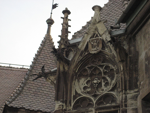 Dragon Gargoyles Decoration on Hunedoara Castle Dragon Gargoyles Decoration on Hunedoara Castle. Photo: rasears, Flickr