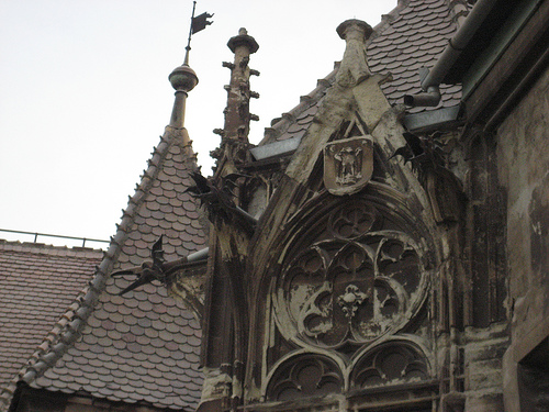 Dragon Gargoyles Decoration on Hunedoara Castle. Photo: rasears, Flickr