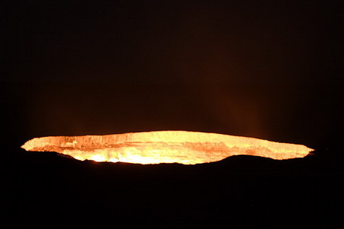 Pic of the Door to Hell in Darvaza, Turkmenistan Pic of the Door to Hell in Darvaza, Turkmenistan
