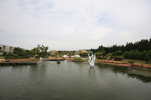 Jeju Love Land Lake with Penis Fountain and Breast Mountains Behind Entangled Legs, Photo: Flamov, Flickr