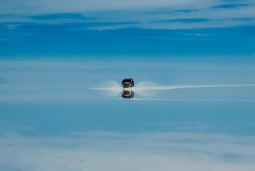 Salar de Uyuni aka Worlds Largest Mirror Lithium Salt Flats in Bolivia, Photo by Tati@, Flickr