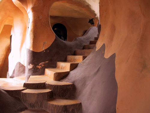 Staircase Inside Crazy House, Photo: hankoss, Flickr Staircase Inside Crazy House, Photo: hankoss, Flickr