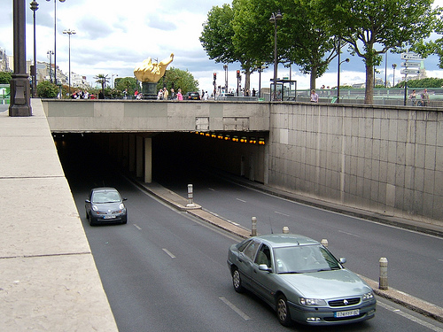 Dark Tourism Destination #1 - Alma Bridge Tunnel with Flame of Liberty on Top, Photo: enric archivell, Flickr Dark Tourism Destination #1 - Alma Bridge Tunnel with Flame of Liberty on Top, Photo: enric archivell, Flickr