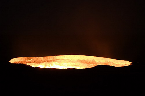 Pic of the Door to Hell in Darvaza, Turkmenistan