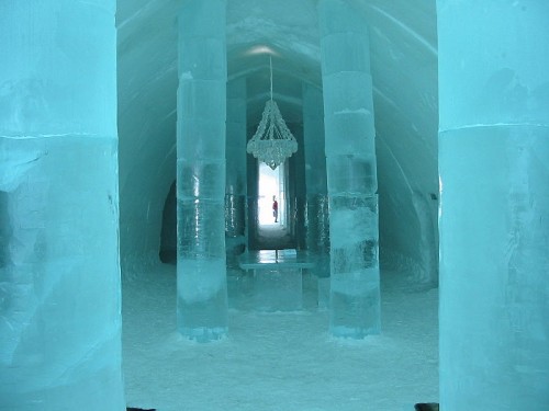 The Chandelier in this Ice Hall is Also Made of Ice, Photo: Tom Corser, Wikipedia