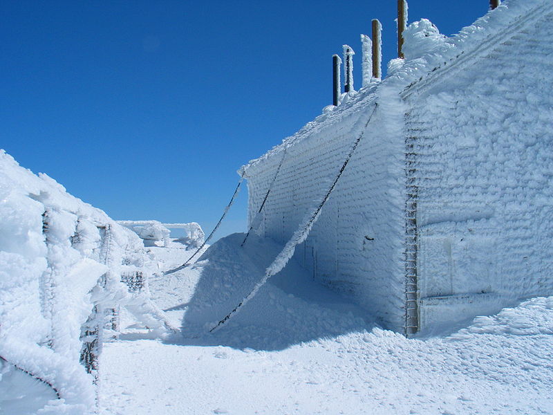 4th Most Dangerous Hike in America: Mount Washington, New Hampshire, Photo: BenFrantzDale, Wikipedia