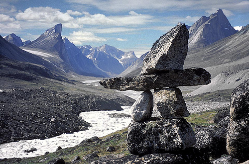 Inukshuq Leading the Way to Mt. Thor, Photo: deepchi1, Flickr