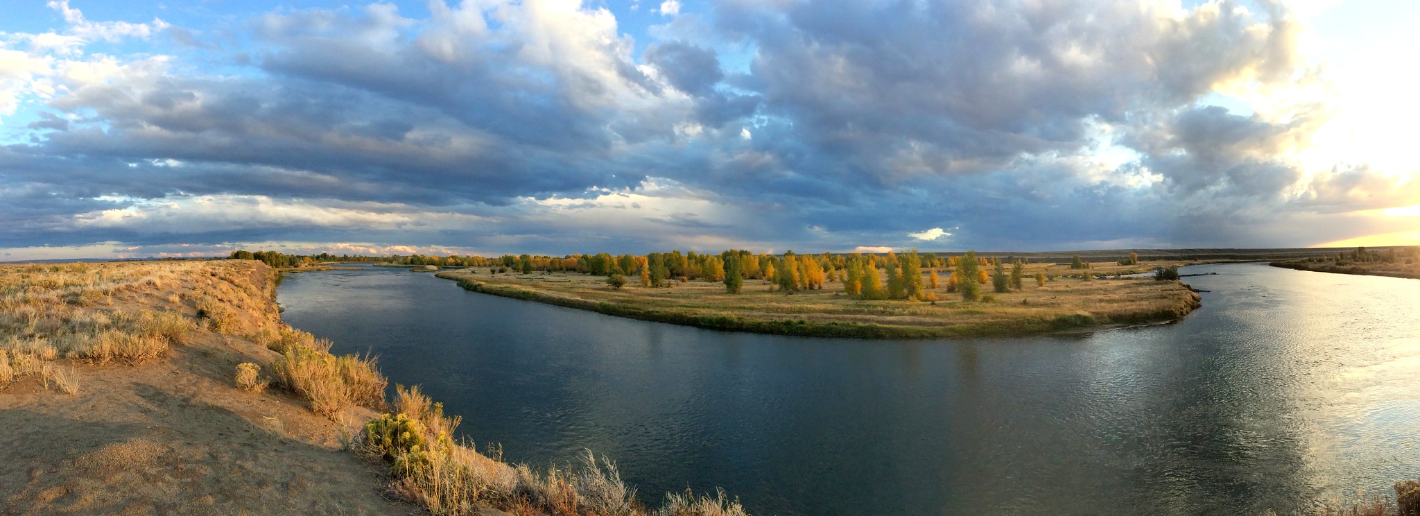 Green River on Seedskadee National Wildlife Refuge in Wyoming
